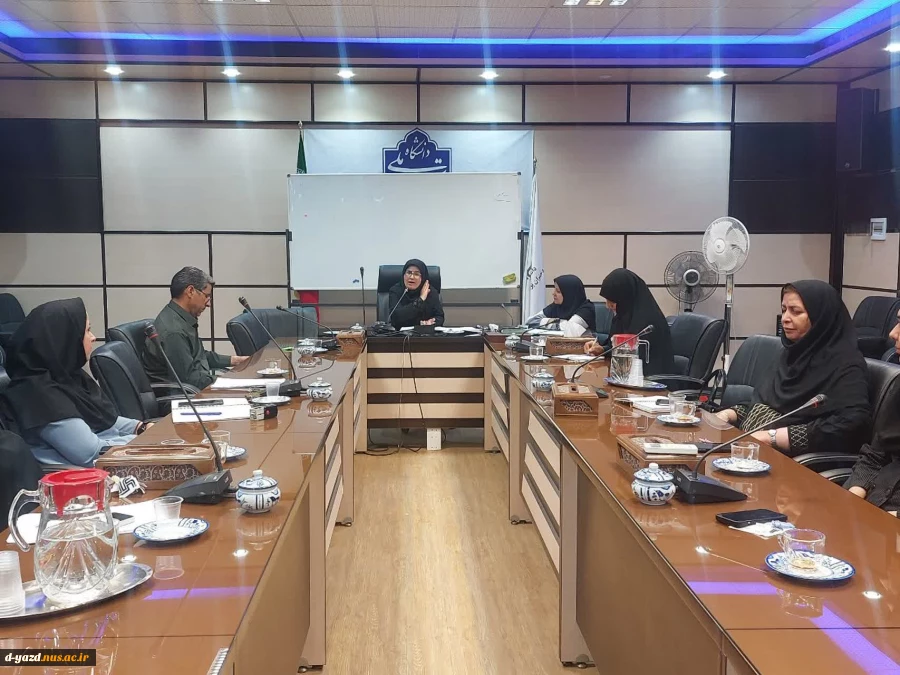 اولین جلسه شورای اداری دانشگاه ملی مهارت واحد دختران یزد در سال ۱۴۰۴

 3